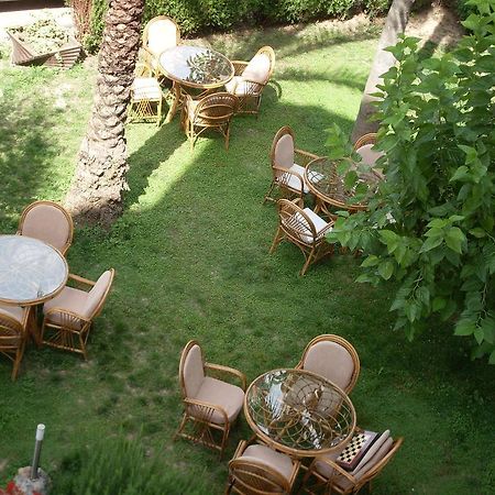 Villa Adora Beach Сиде Екстериор снимка