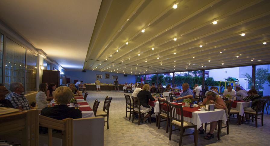 Villa Adora Beach Сиде Екстериор снимка