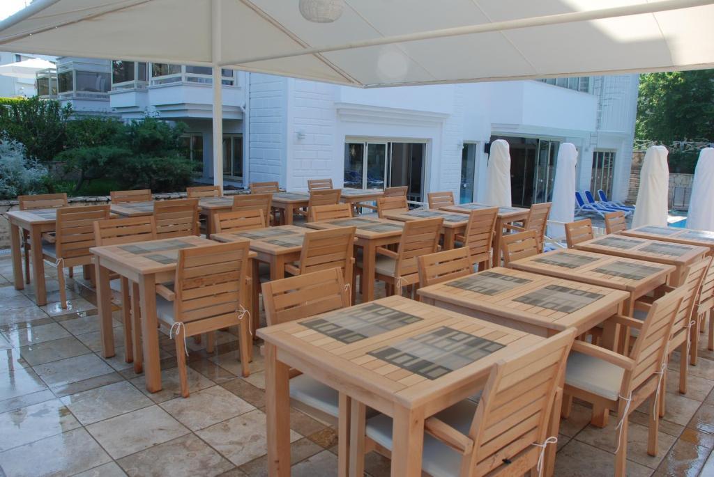 Villa Adora Beach Сиде Екстериор снимка