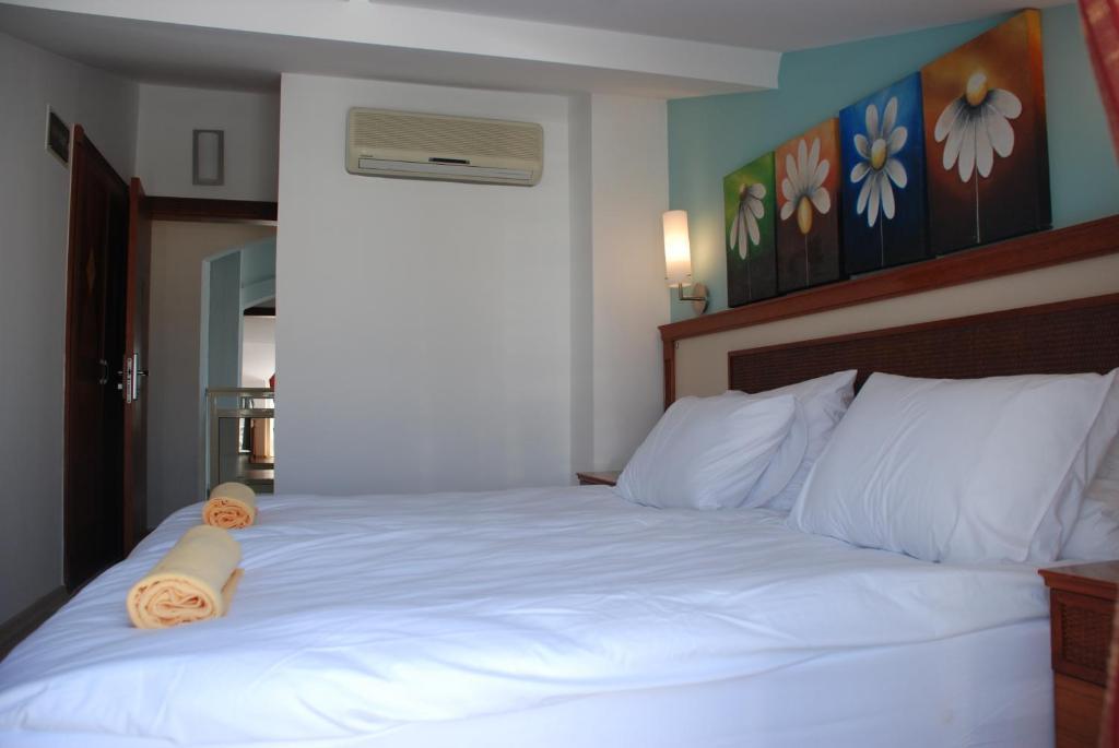 Villa Adora Beach Сиде Екстериор снимка