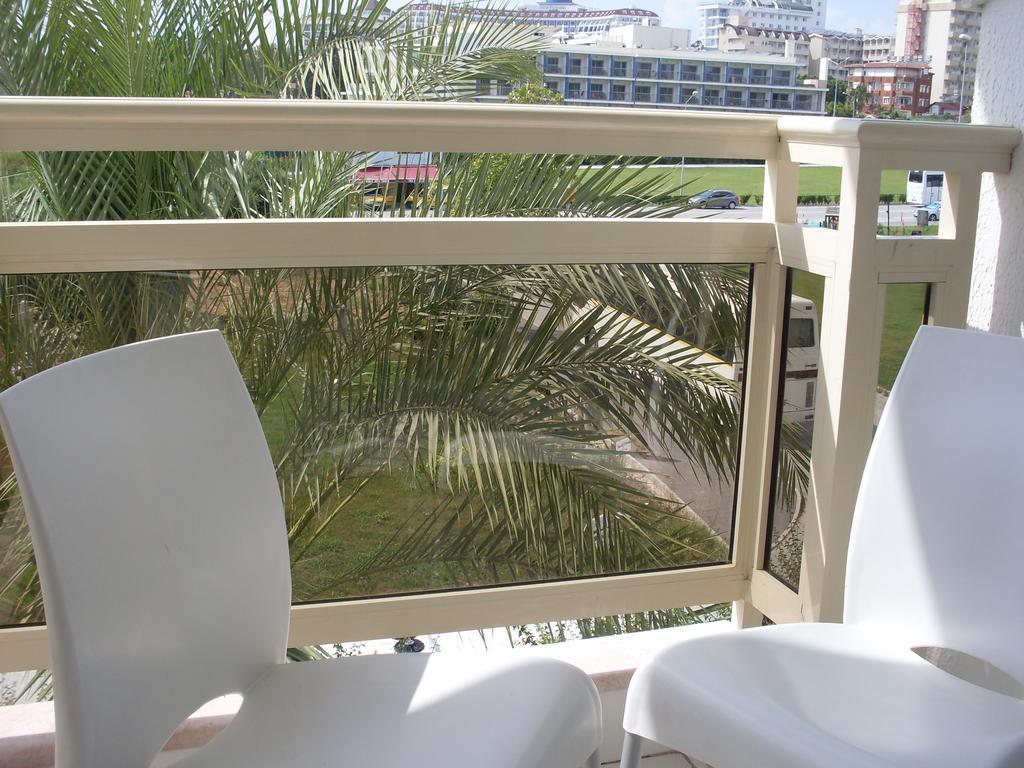 Villa Adora Beach Сиде Екстериор снимка