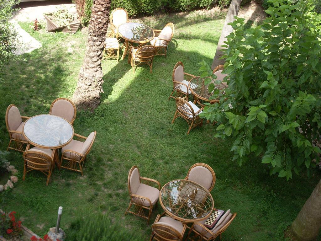 Villa Adora Beach Сиде Екстериор снимка