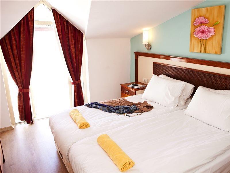 Villa Adora Beach Сиде Екстериор снимка