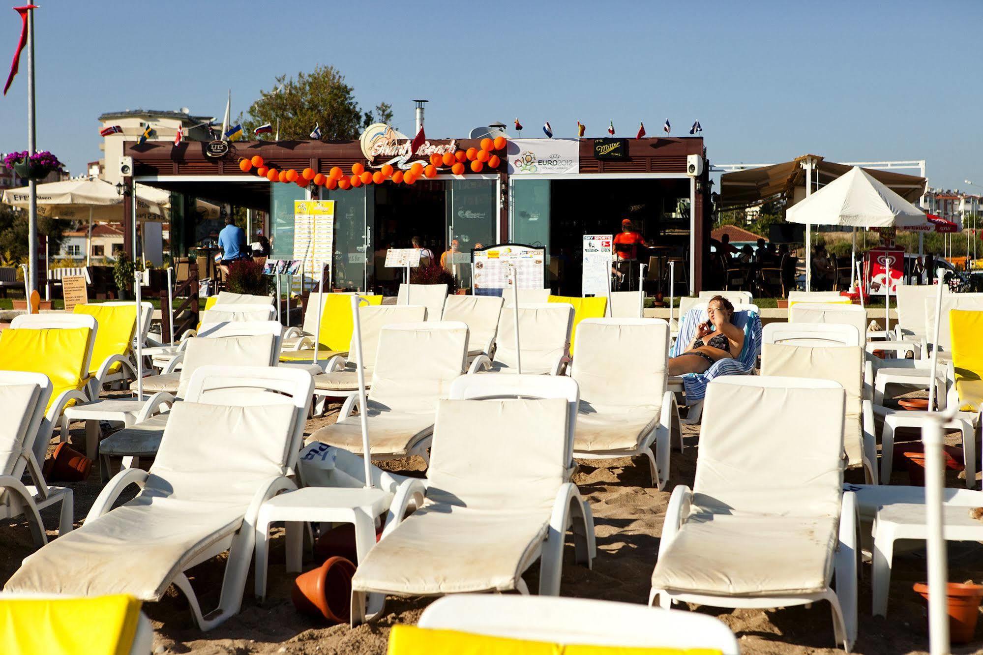 Villa Adora Beach Сиде Екстериор снимка